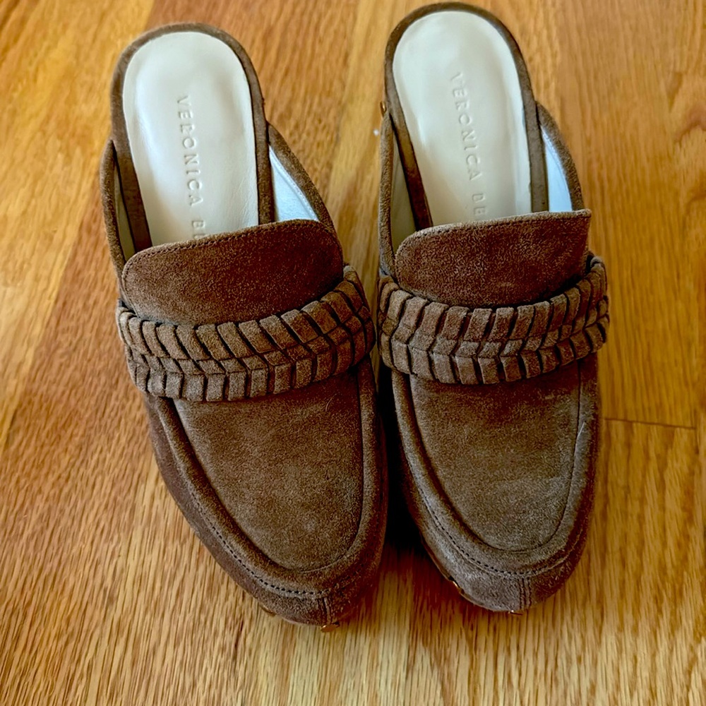 Veronica Beard Delia clogs 5.5